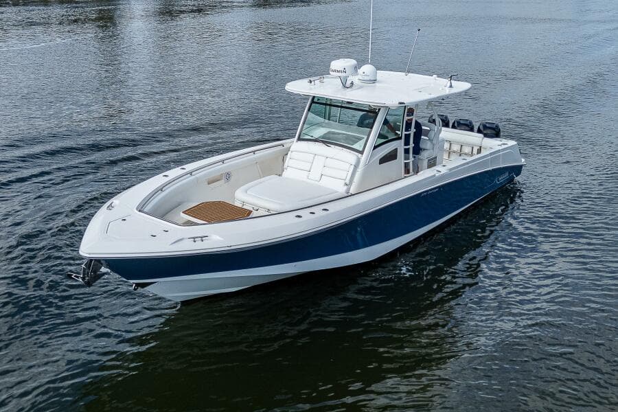 2011 Boston Whaler 370 Outrage