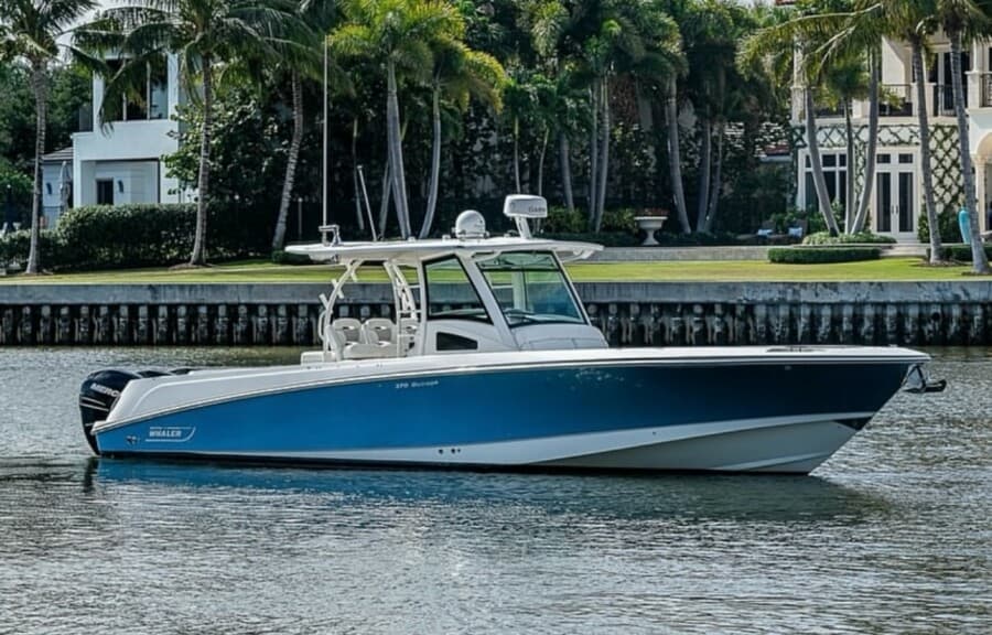 2011 Boston Whaler 370 Outrage