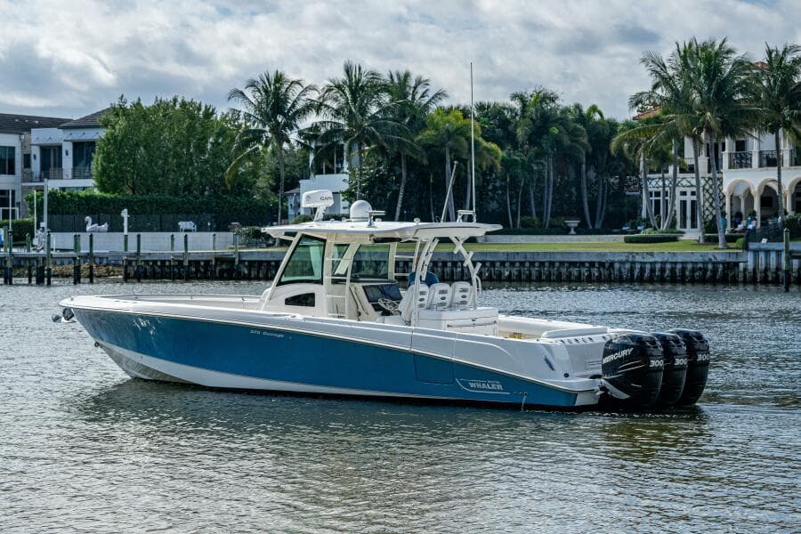 2011 Boston Whaler 370 Outrage