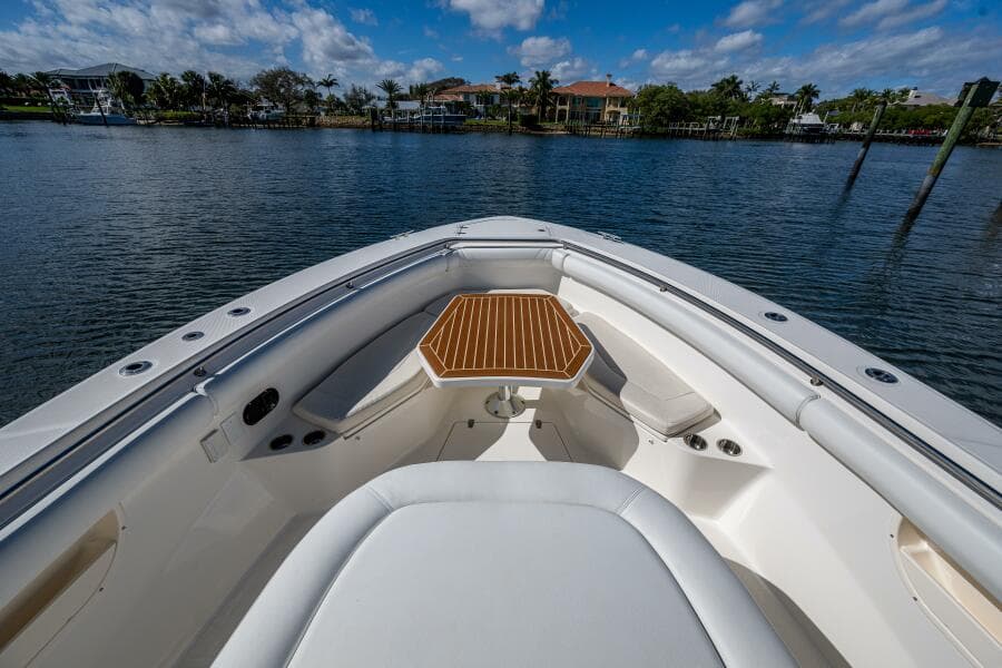 2011 Boston Whaler 370 Outrage