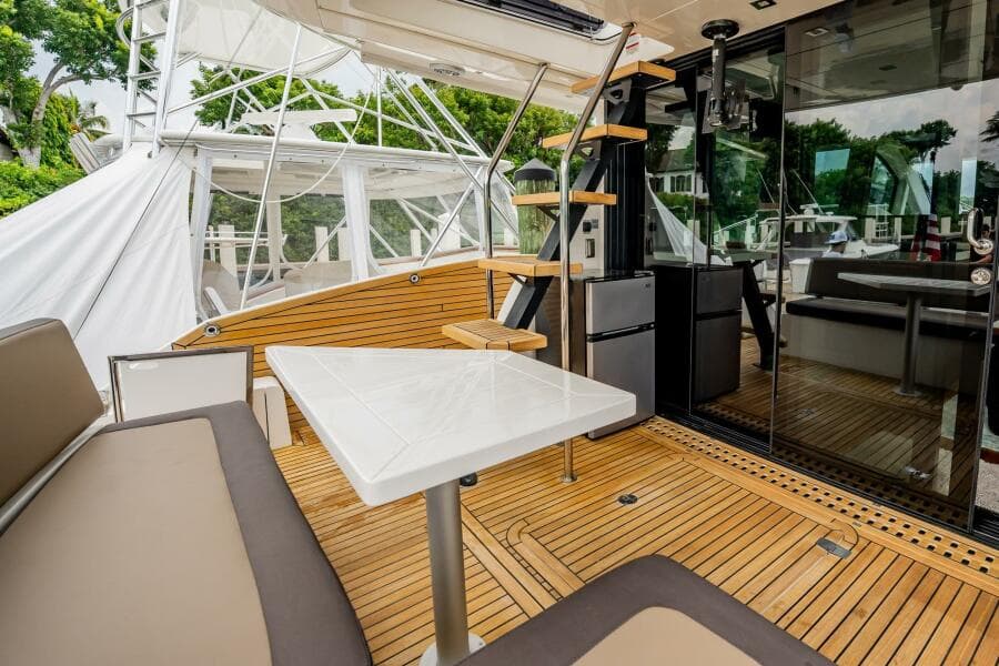 2017 Galeon 510 Skybridge