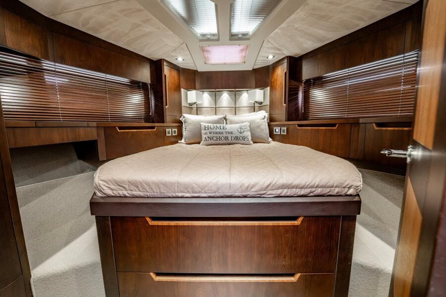 2017 Galeon 510 Skybridge