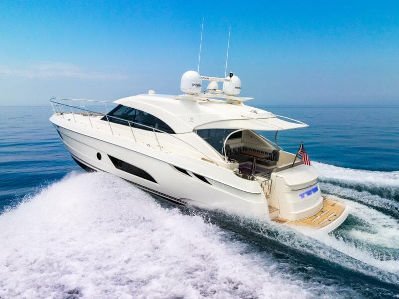 2019 Riviera 4800 Sport Yacht