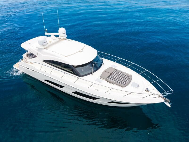 2019 Riviera 4800 Sport Yacht