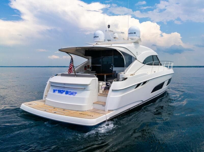 2019 Riviera 4800 Sport Yacht