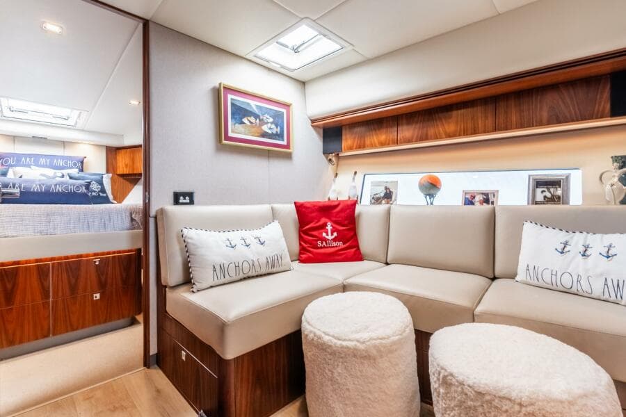 2019 Riviera 4800 Sport Yacht