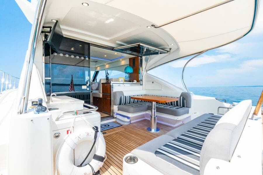 2019 Riviera 4800 Sport Yacht