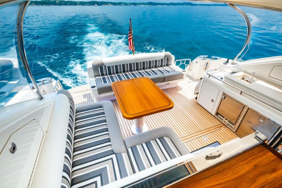 2019 Riviera 4800 Sport Yacht