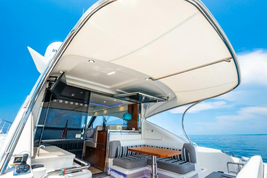 2019 Riviera 4800 Sport Yacht