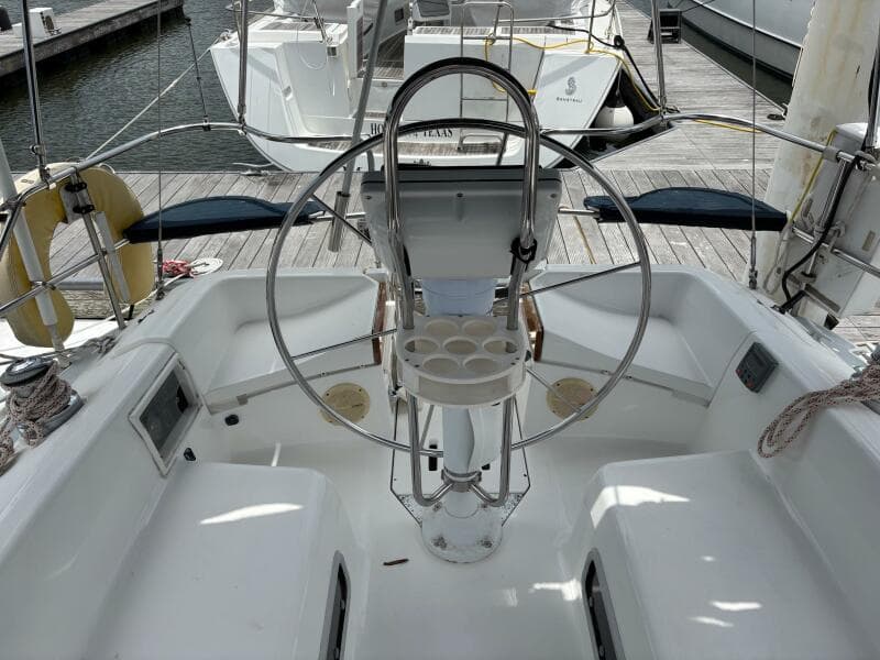 1996 Hunter 37.5