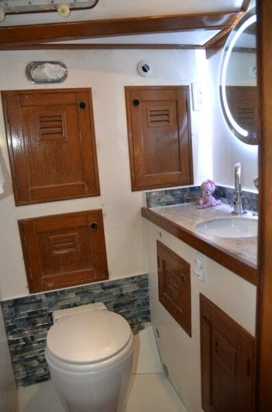 1980 Cheoy Lee Aft Cockpit