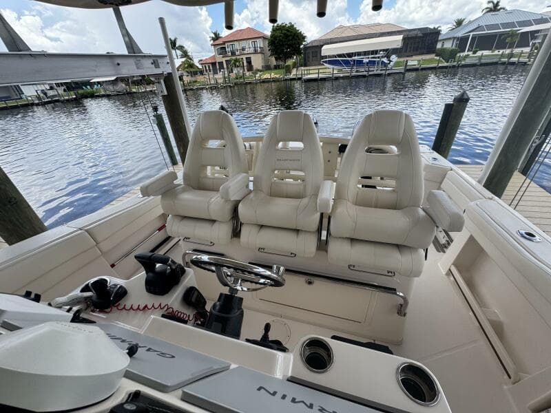 2021 Grady-White Canyon 336