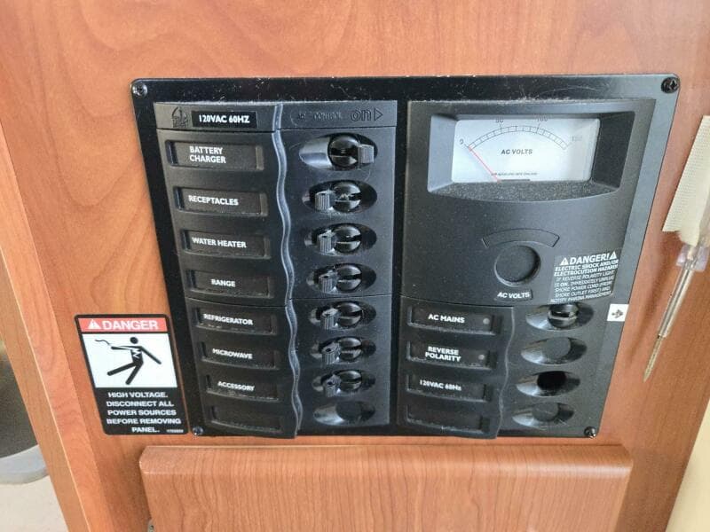 2005 Bayliner 289 EC