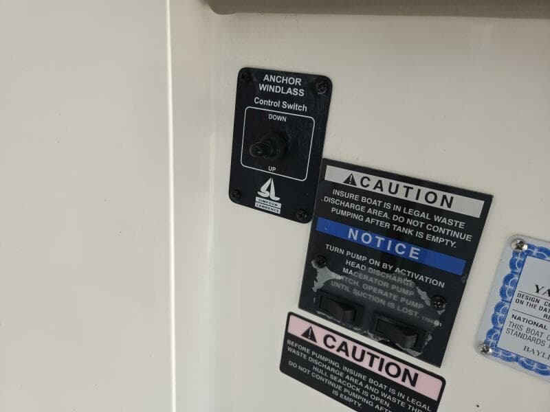 2005 Bayliner 289 EC