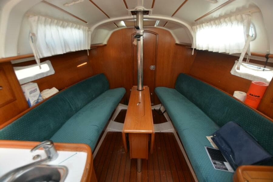 2000 Beneteau Oceanis 311