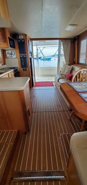 2004 Mainship 400 Trawler
