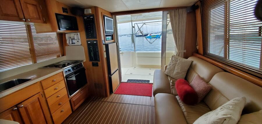 2004 Mainship 400 Trawler