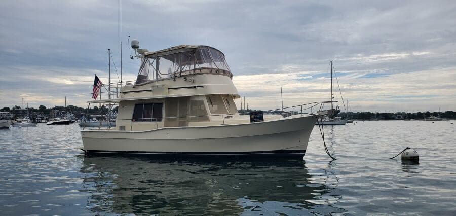 2004 Mainship 400 Trawler