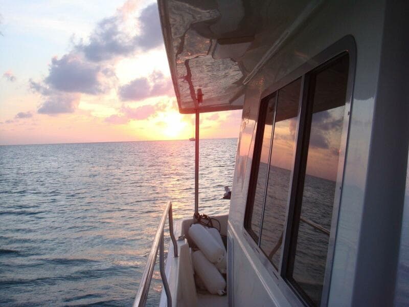 2004 Mainship 400 Trawler