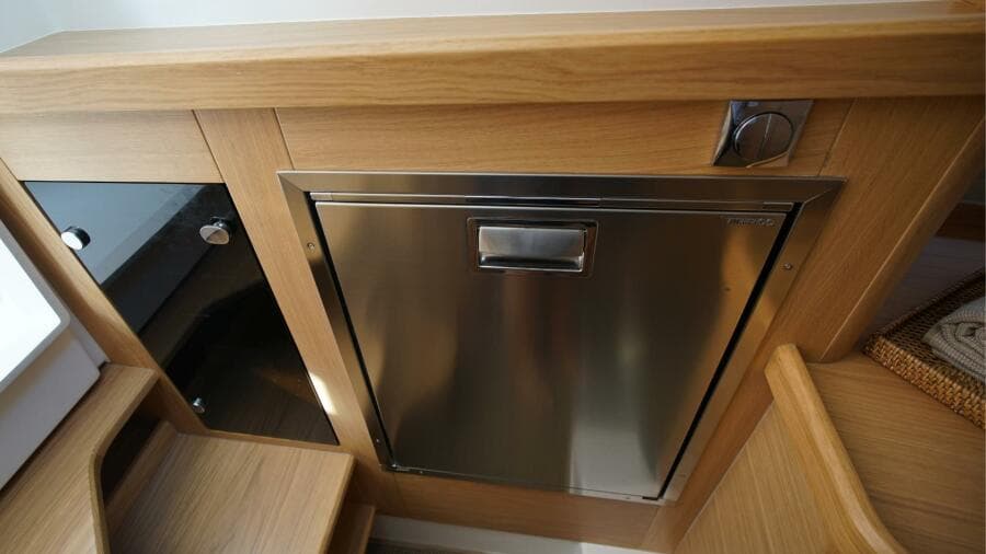 2024 Nimbus Tender 11