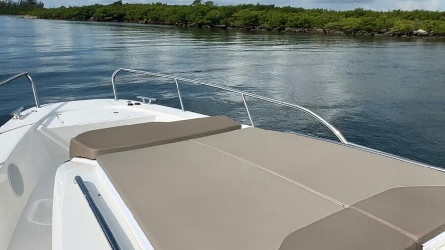 Nimbus Tender 11 - Forward Sun Lounge