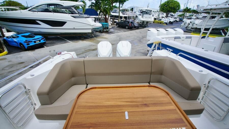 Nimbus Tender 11 - Aft Deck