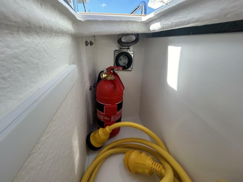 2024 Nimbus Tender 9