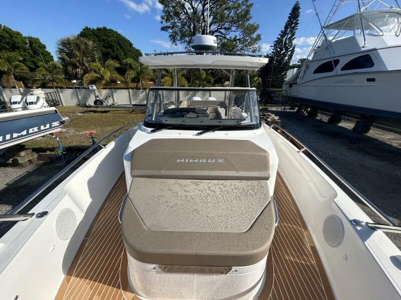 2024 Nimbus Tender 9