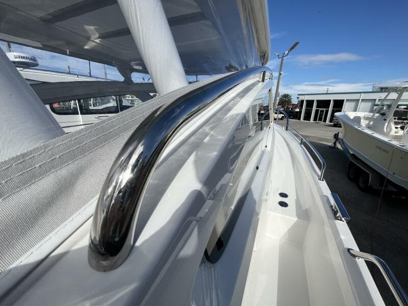 Nimbus Weekender 9 Starboard Side