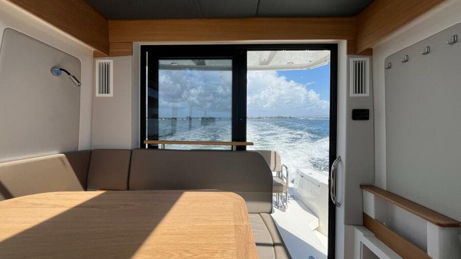 2025 Nimbus Commuter 11 - Photo 18