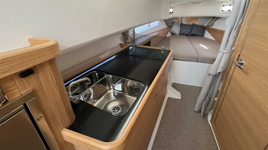 2025 Nimbus Commuter 11 - Photo 26