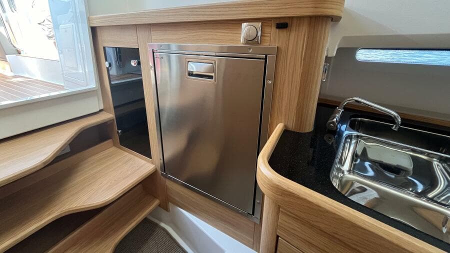2025 Nimbus Commuter 11 - Photo 24