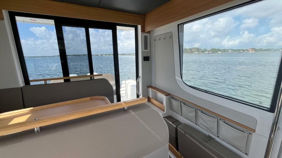 2025 Nimbus Commuter 11 - Photo 12