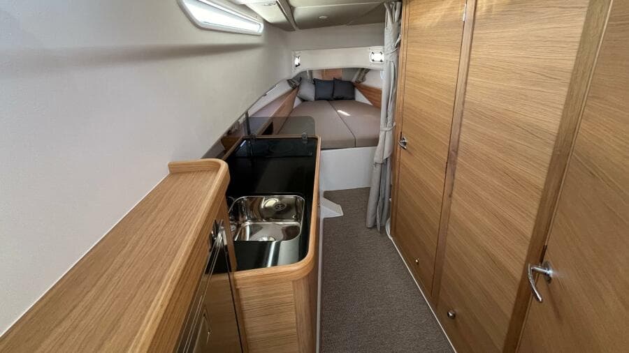 2025 Nimbus Commuter 11 - Photo 25