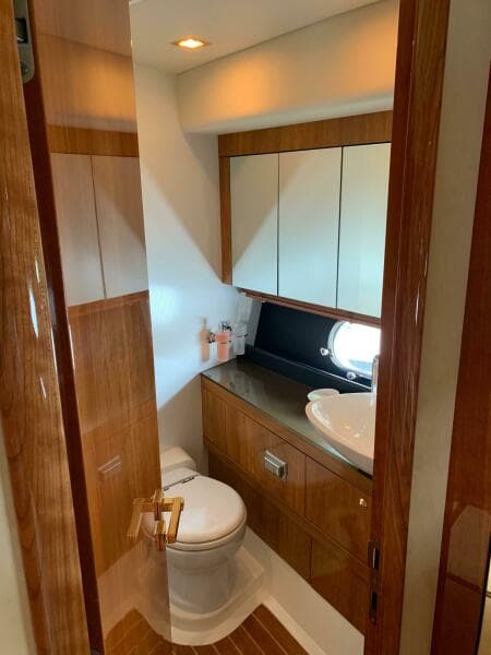 2010 Sunseeker 60 Manhattan