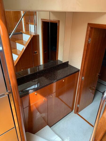 2010 Sunseeker 60 Manhattan