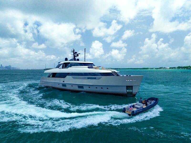 2022 Sanlorenzo SD96 - Photo 2