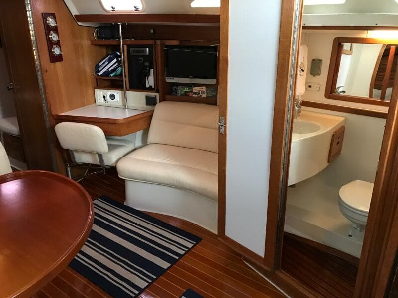 1995 Catalina 42 Mk II