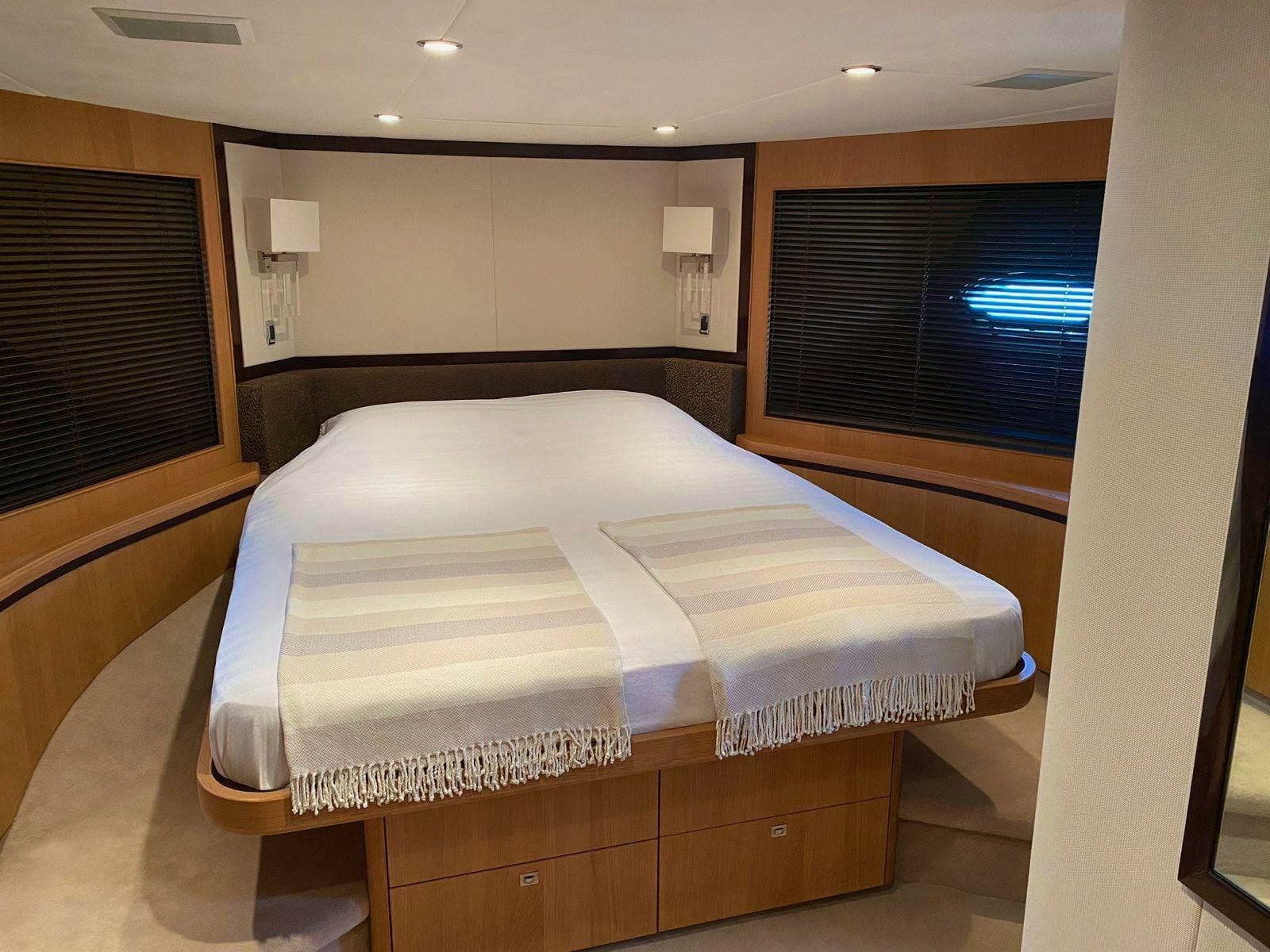2011 Princess Yachts  - Photo 29