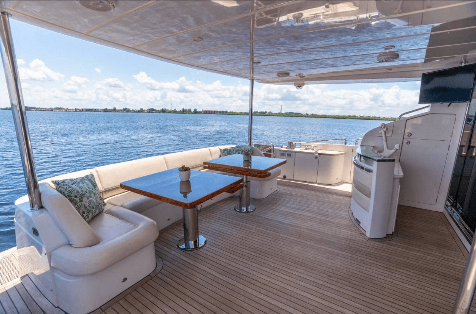 2011 Princess Yachts  - Photo 7