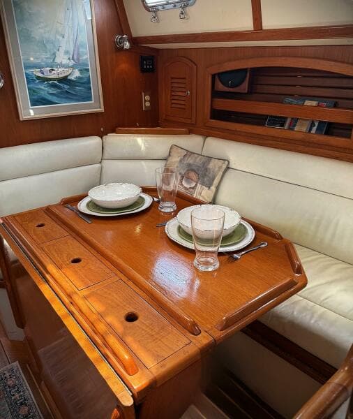 2000 Pacific Seacraft 37