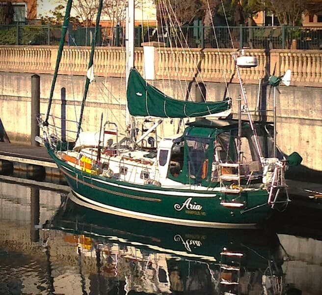 2000 Pacific Seacraft 37