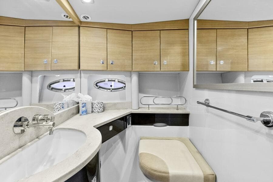 2016 Formula 45 Yacht