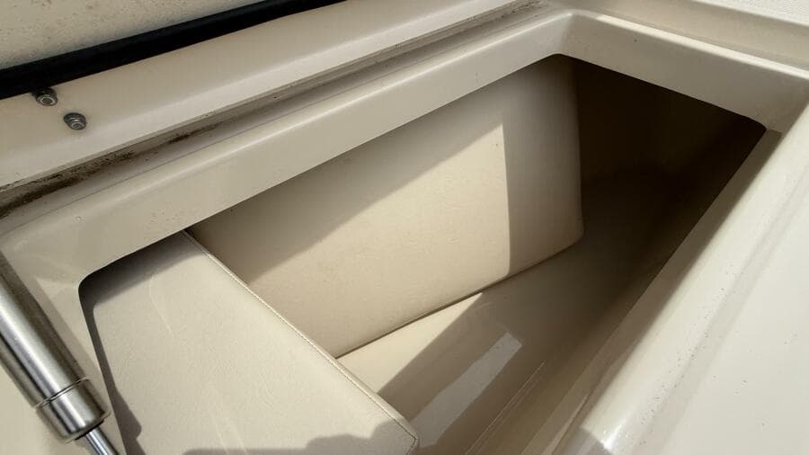 2016 Grady-White 307 Freedom