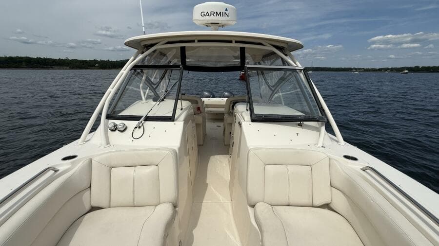 2016 Grady-White 307 Freedom