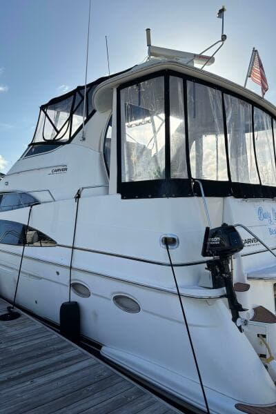 2001 Carver 396 Aft Cabin MY