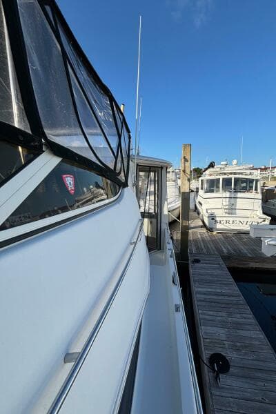 2001 Carver 396 Aft Cabin MY
