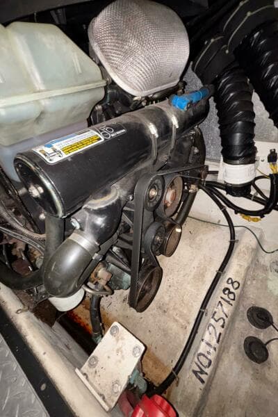 2001 Carver 396 Aft Cabin MY