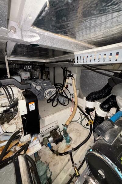 2001 Carver 396 Aft Cabin MY