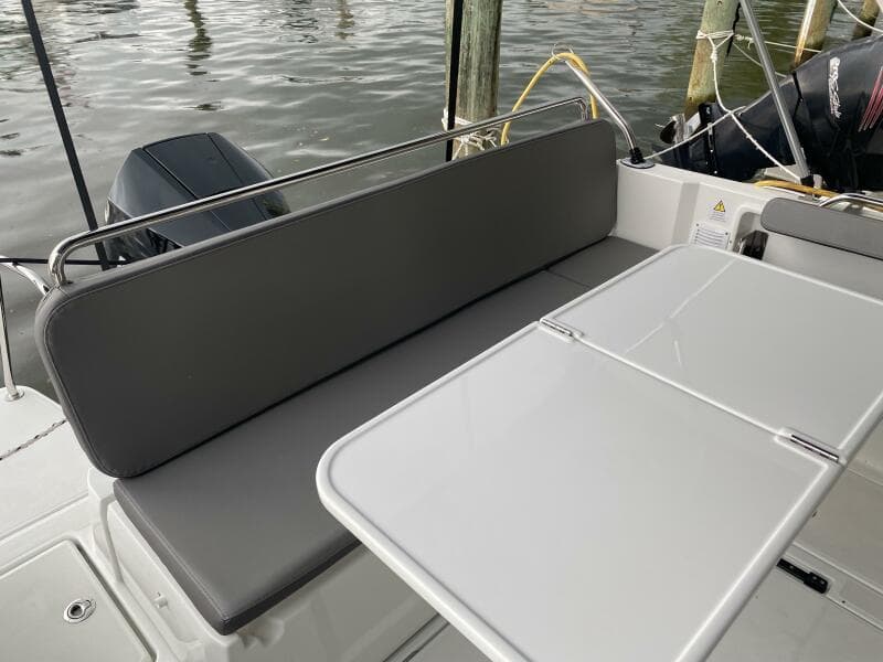 2023 Beneteau Antares 8